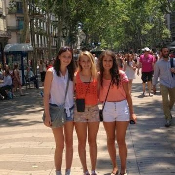 Meet your Posher, Kelly - Picture 1 of 1